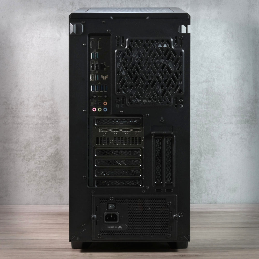 Defiant - 9800X3D, RTX 5080, 32GB DDR5, 2TB