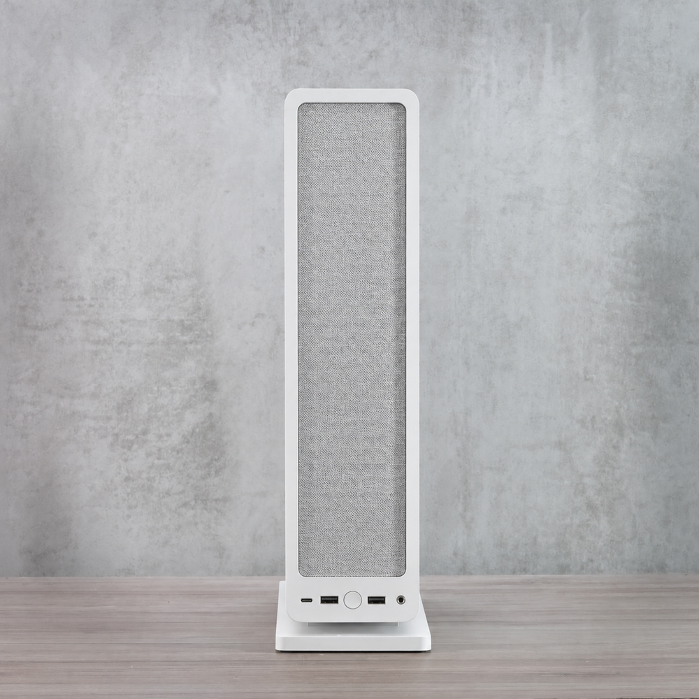 Whitebird i hvitt Fractal Design Ridge-kabinett sett forfra